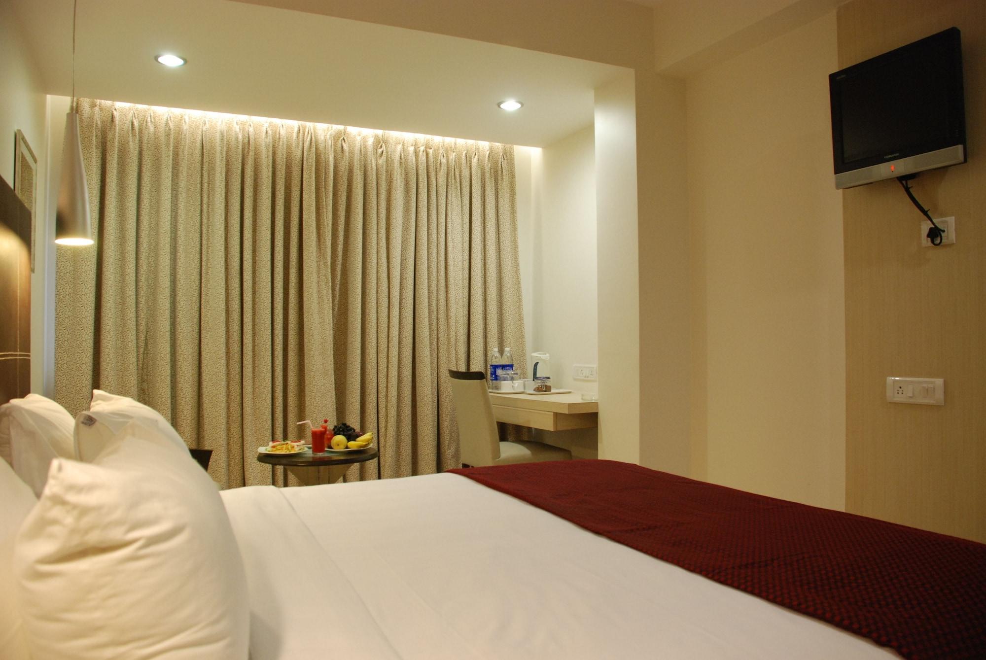 The Oriental Residency Hotel Mumbai Bagian luar foto
