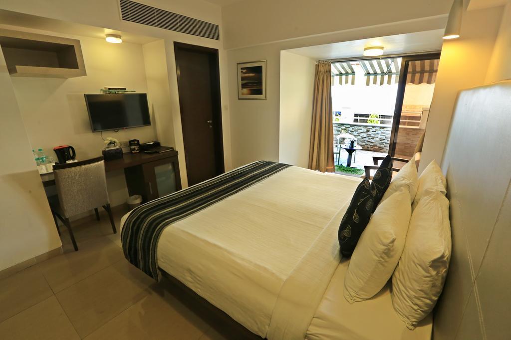 The Oriental Residency Hotel Mumbai Bagian luar foto