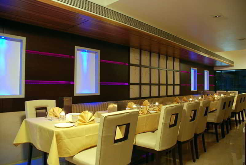 The Oriental Residency Hotel Mumbai Bagian luar foto